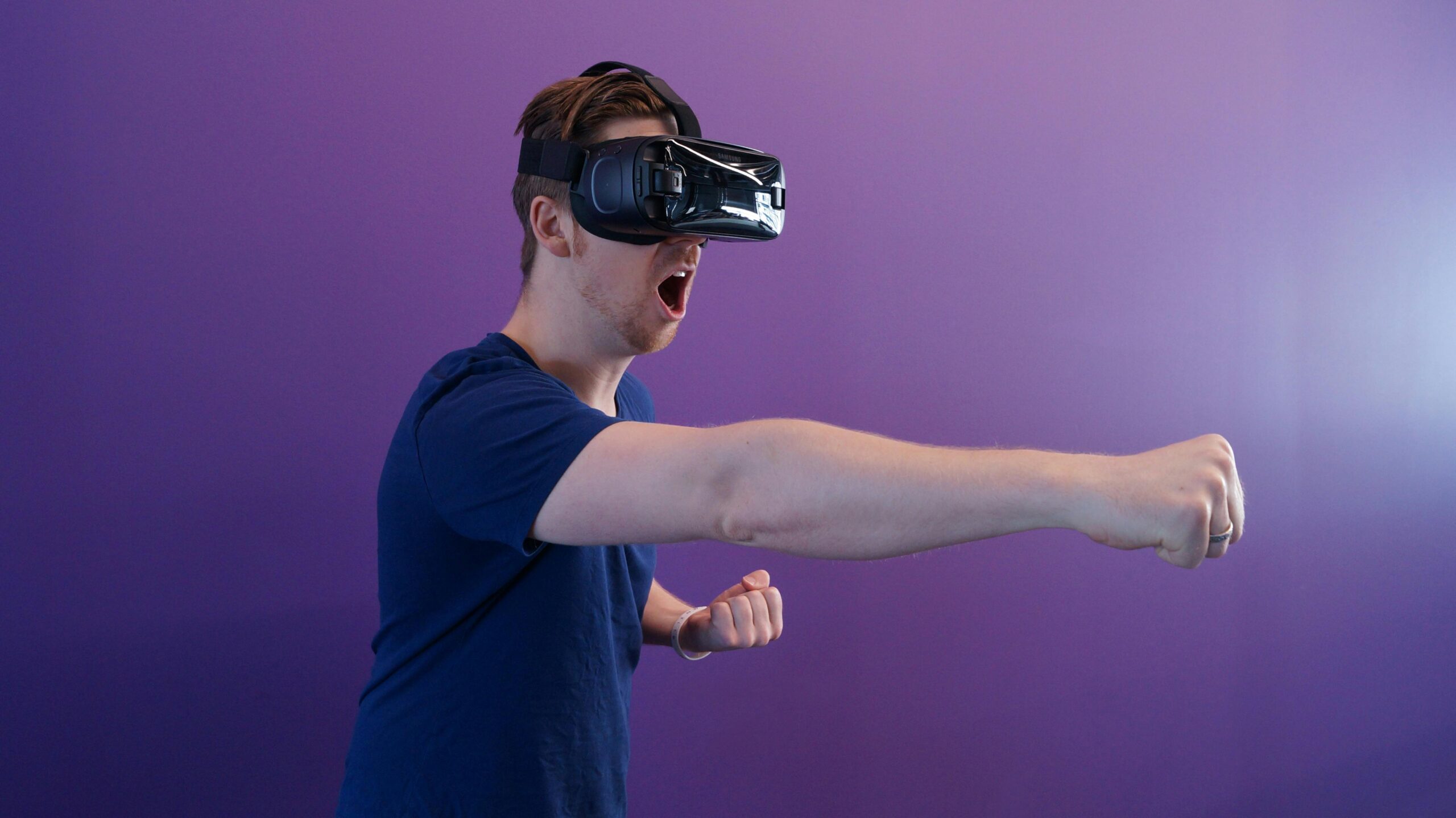 The Rise of Virtual Reality: Stepping into a World of Possibilities